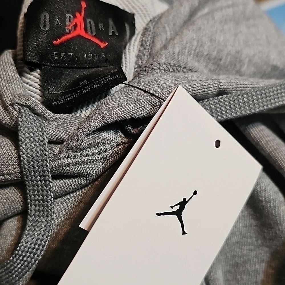 Jordan Pullover Hoodie Size Medium NWT